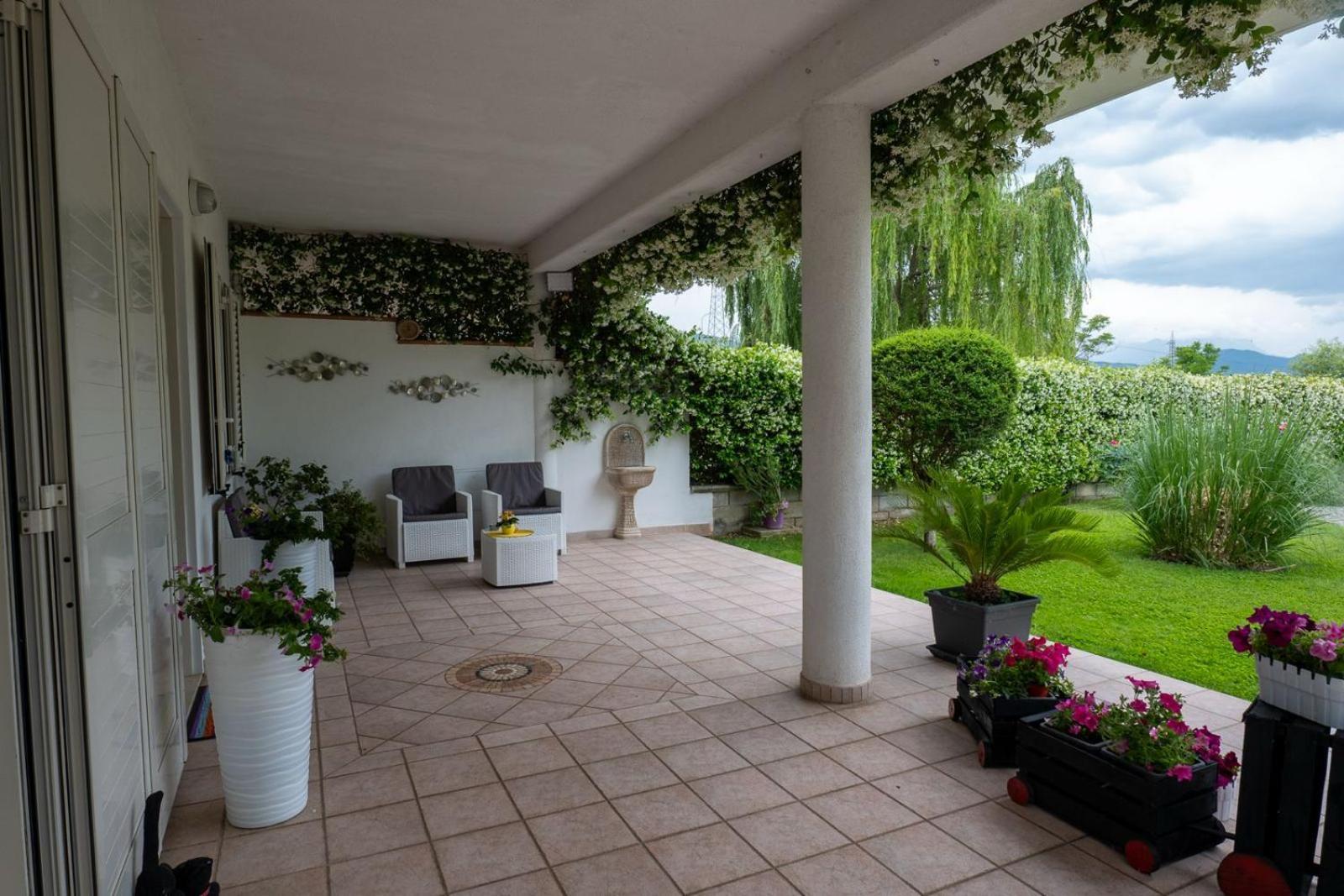Parco Delle Rose Vila Sulmona Exterior foto
